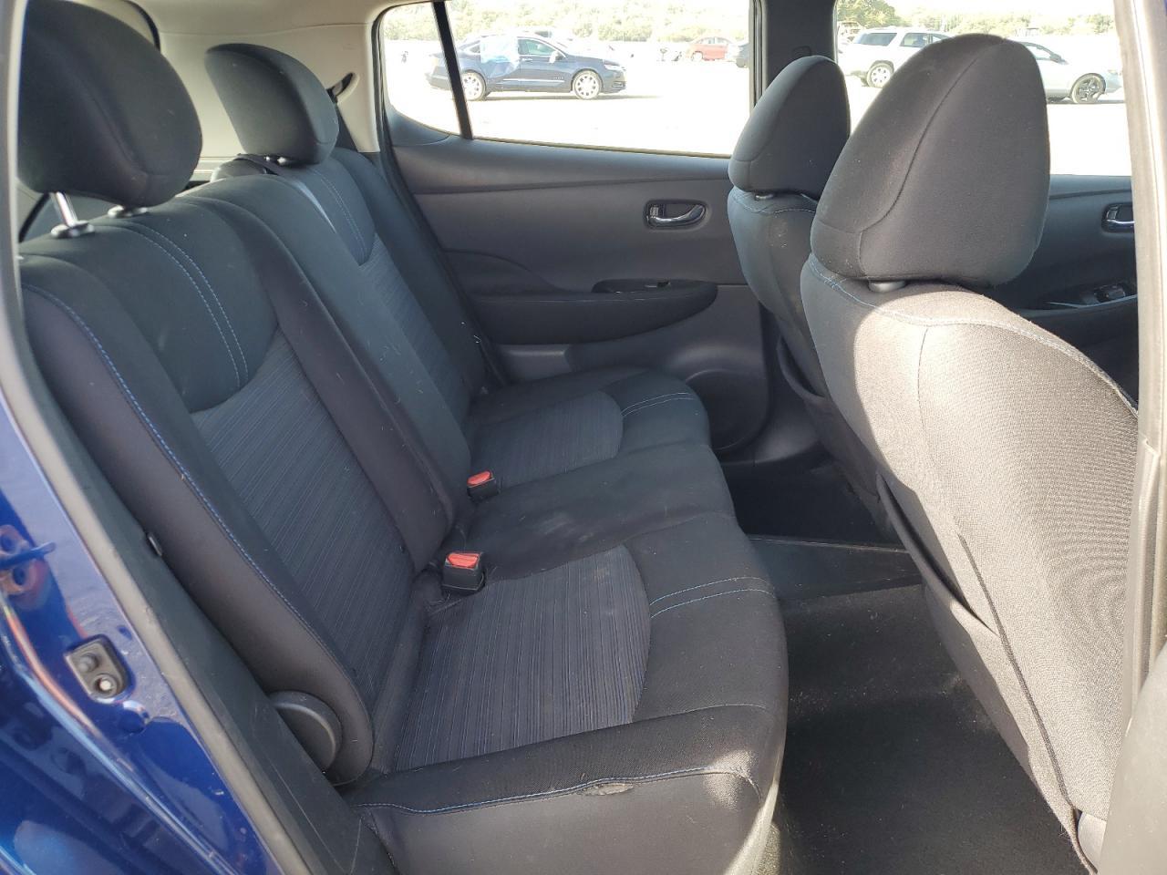 2019 NISSAN LEAF