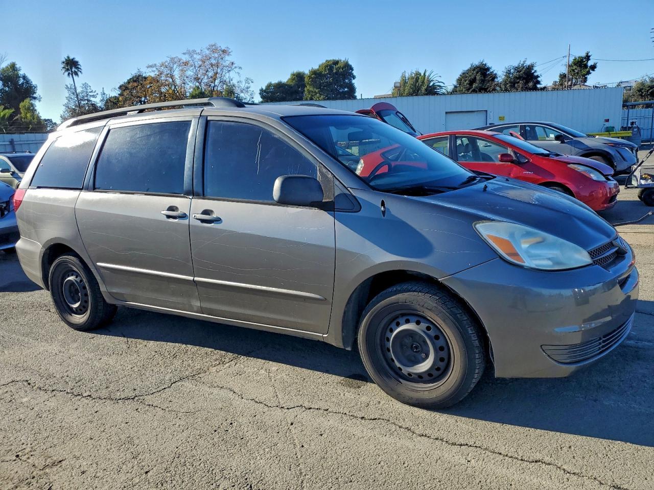 2005 TOYOTA SIENNA