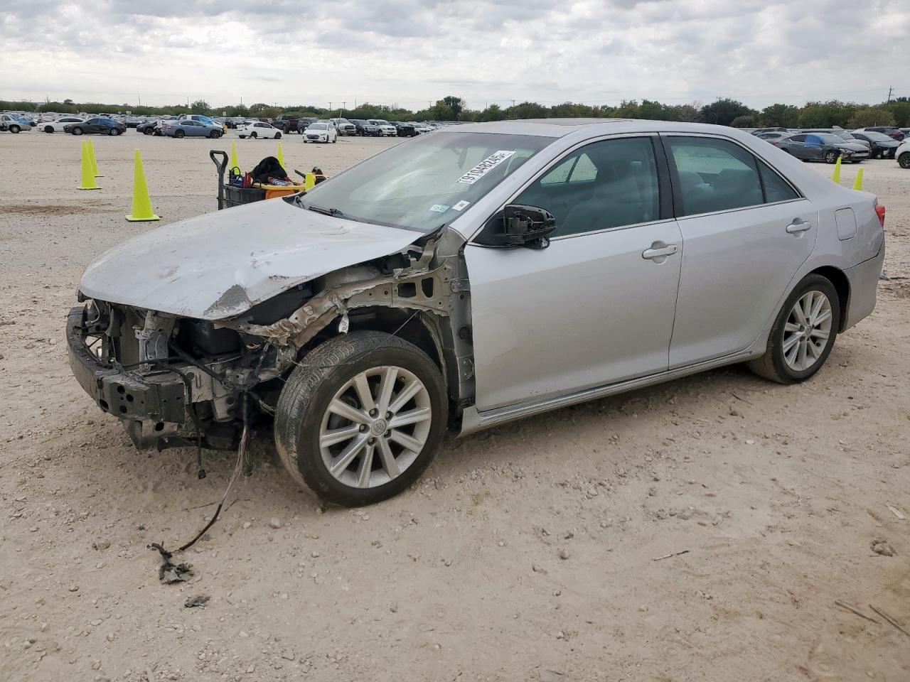 2014 TOYOTA CAMRY