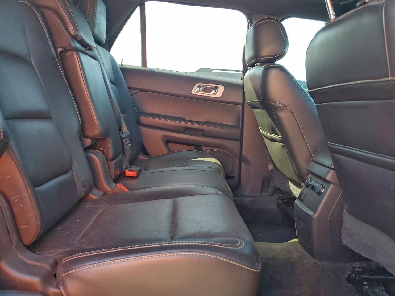 2015 FORD Explorer Sport Trac