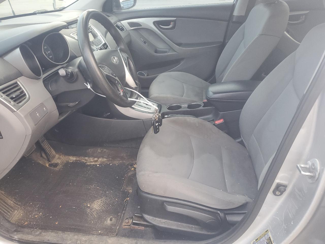 2011 HYUNDAI ELANTRA