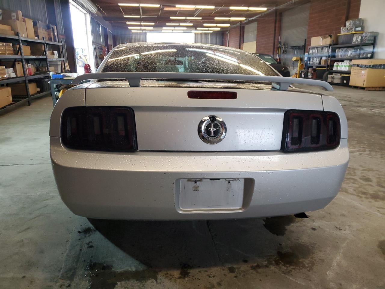 2005 FORD MUSTANG