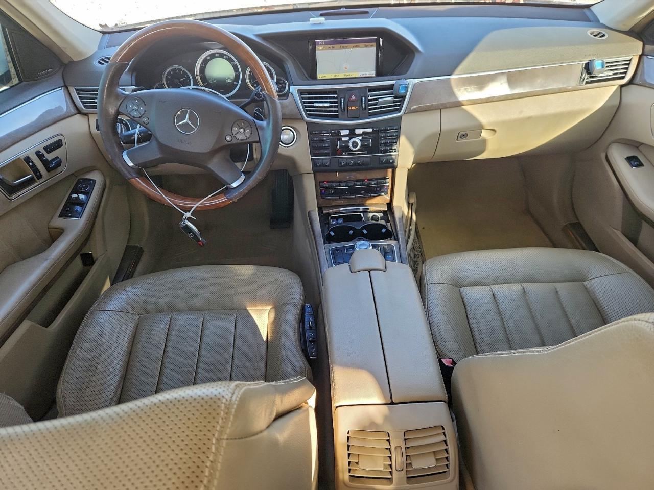 2011 MERCEDES-BENZ E-Class
