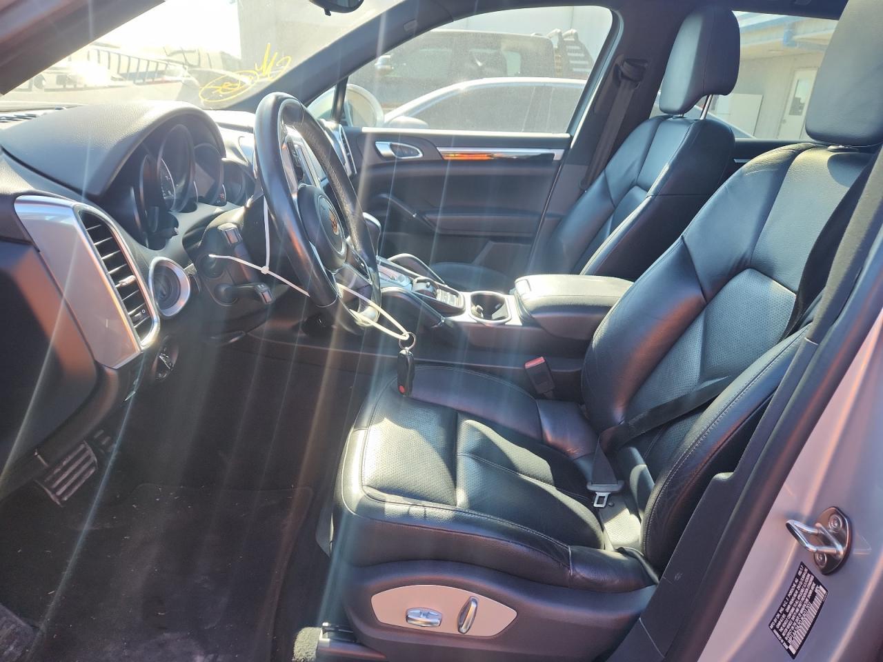 2018 PORSCHE CAYENNE