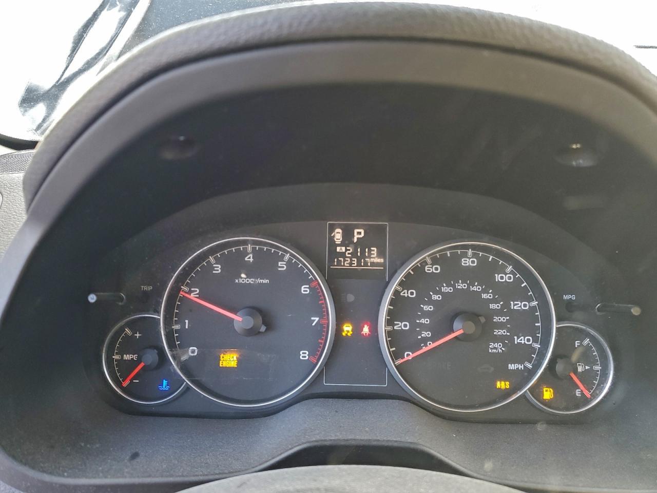 2013 SUBARU Legacy