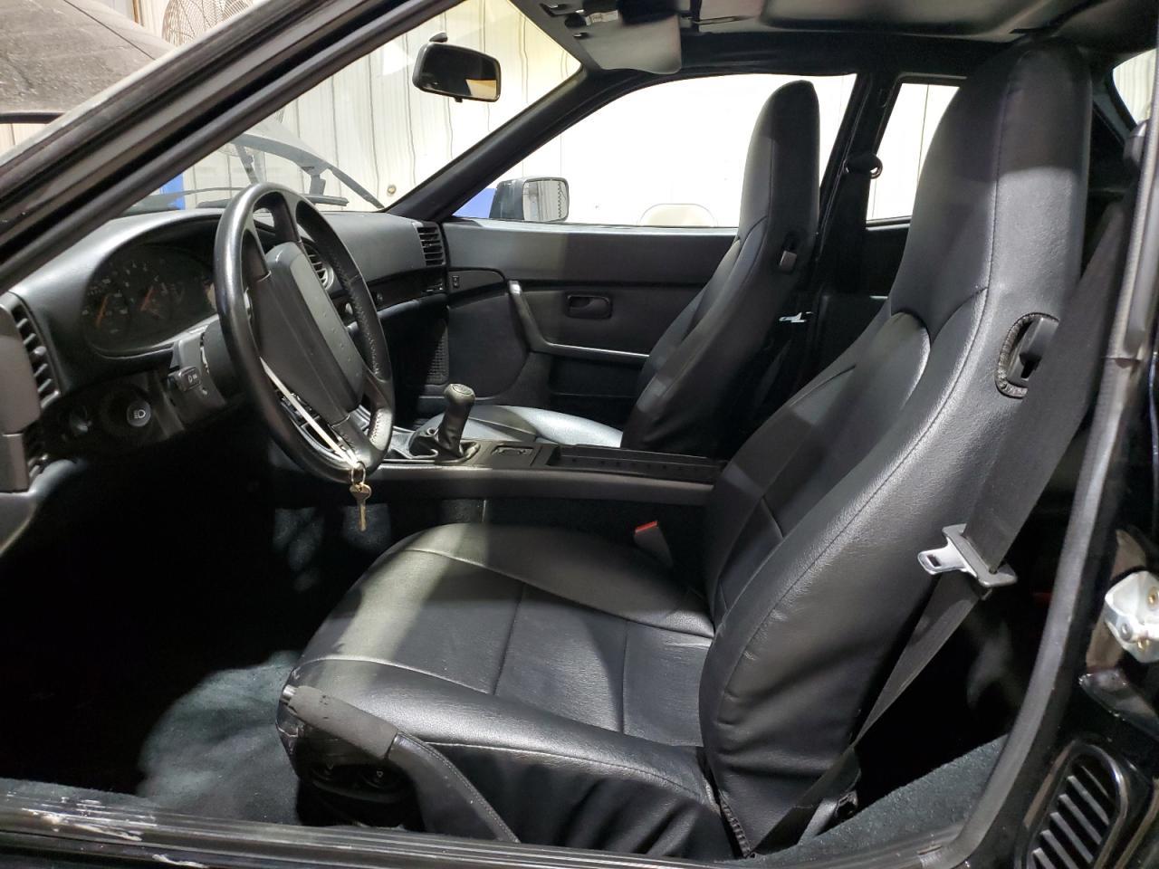 1985 PORSCHE 944