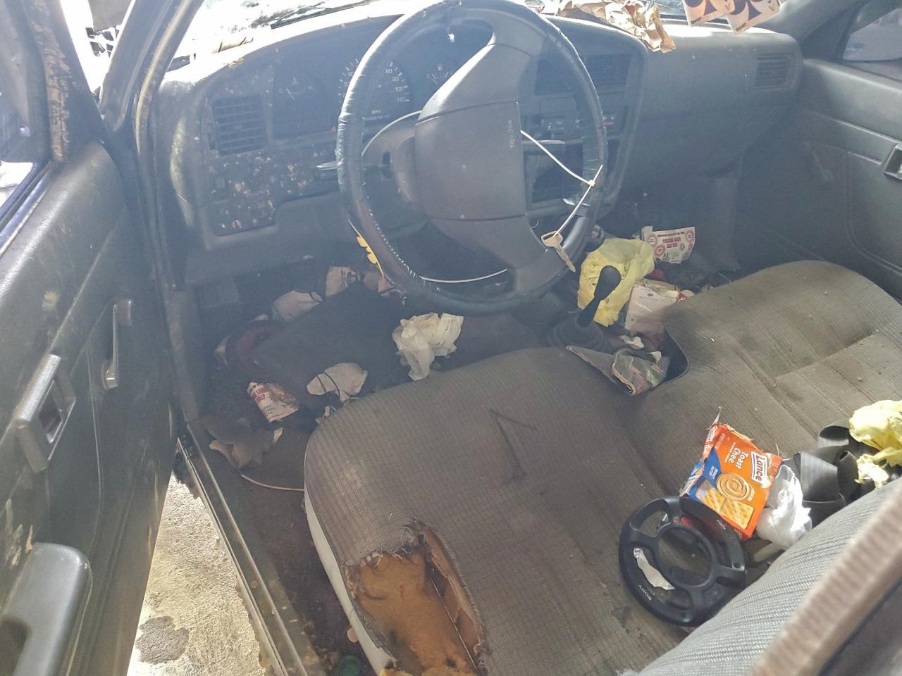 1990 TOYOTA Pickup