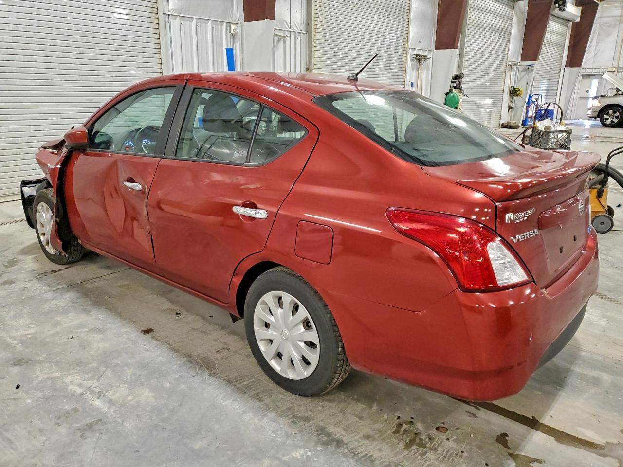 2016 NISSAN VERSA