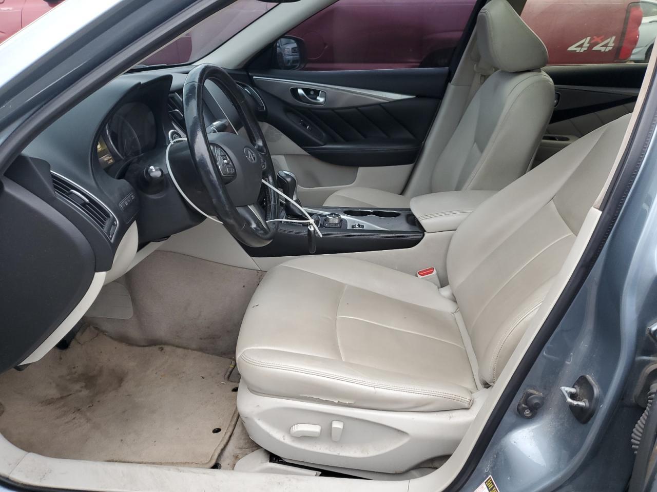 2015 INFINITI Q50