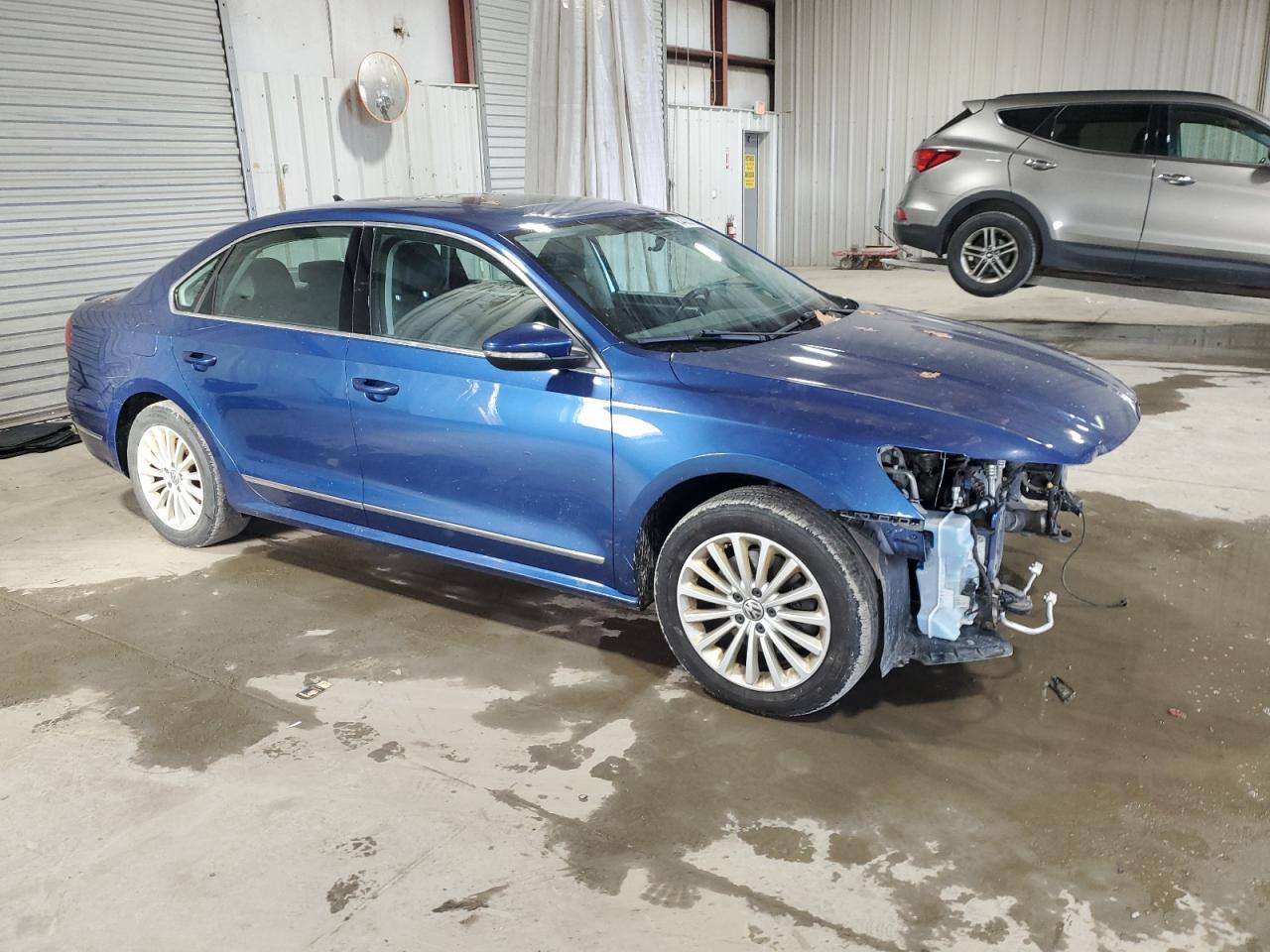 2017 VOLKSWAGEN Passat