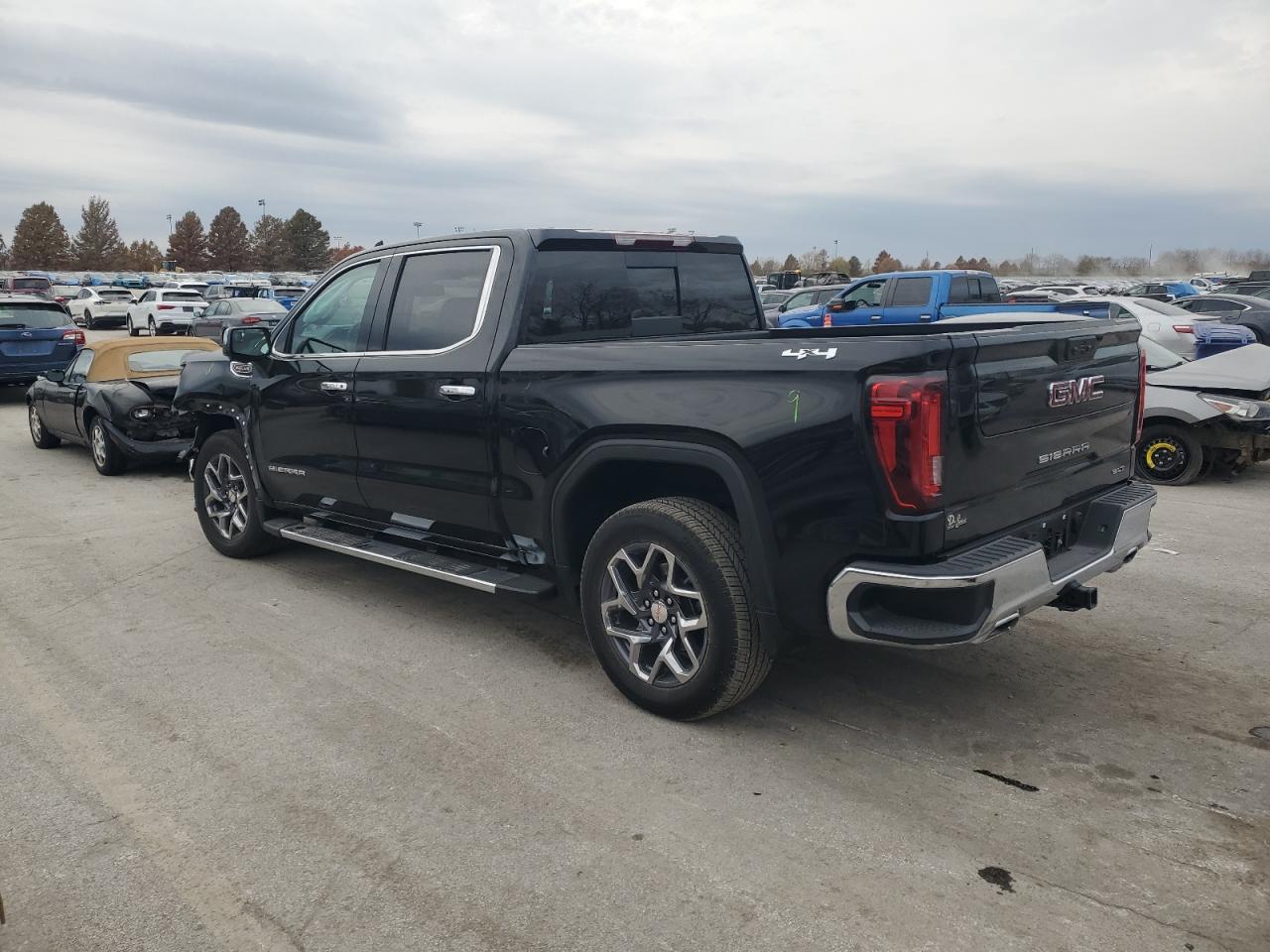 2025 GMC Sierra