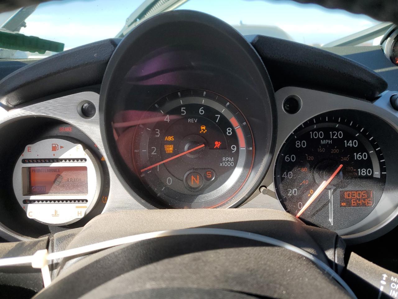 2011 NISSAN 370Z