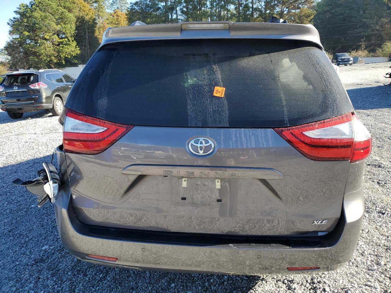 2019 TOYOTA SIENNA