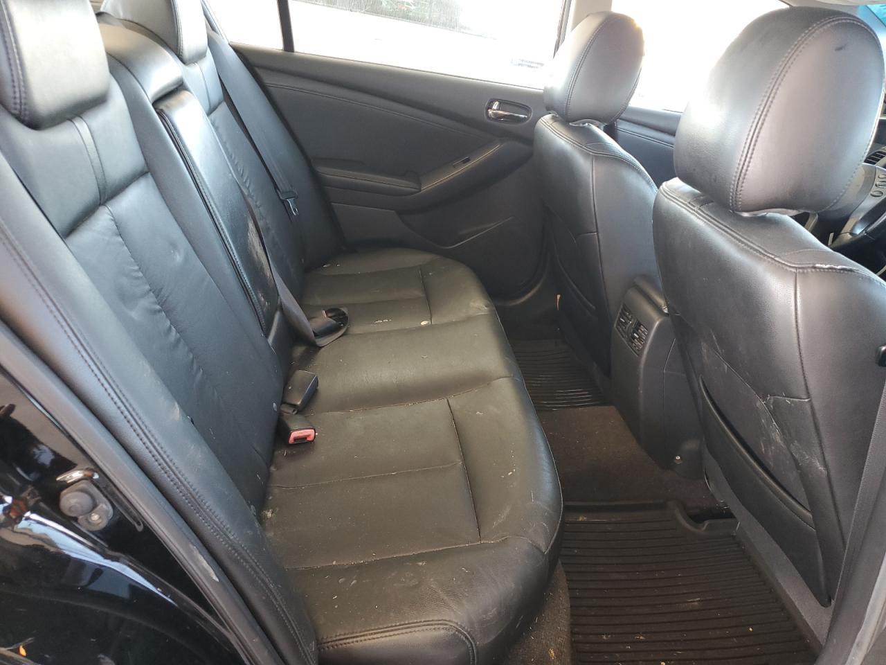 2010 NISSAN ALTIMA
