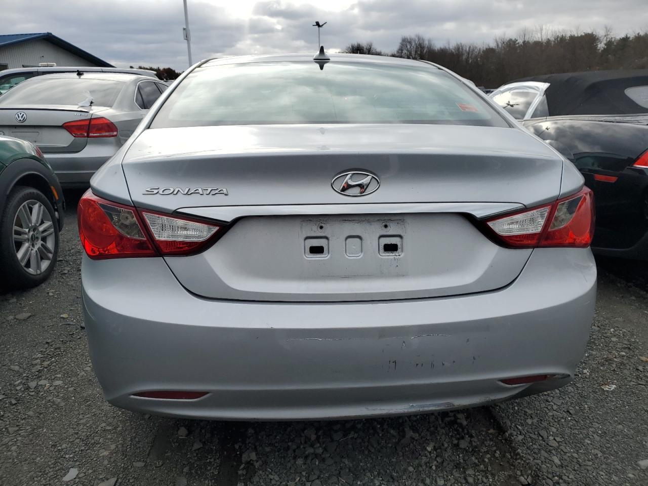 2013 HYUNDAI SONATA