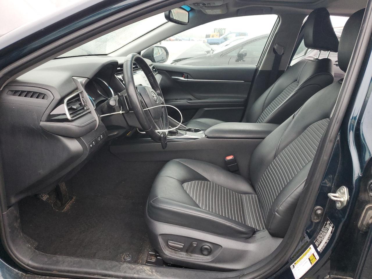 2019 TOYOTA CAMRY