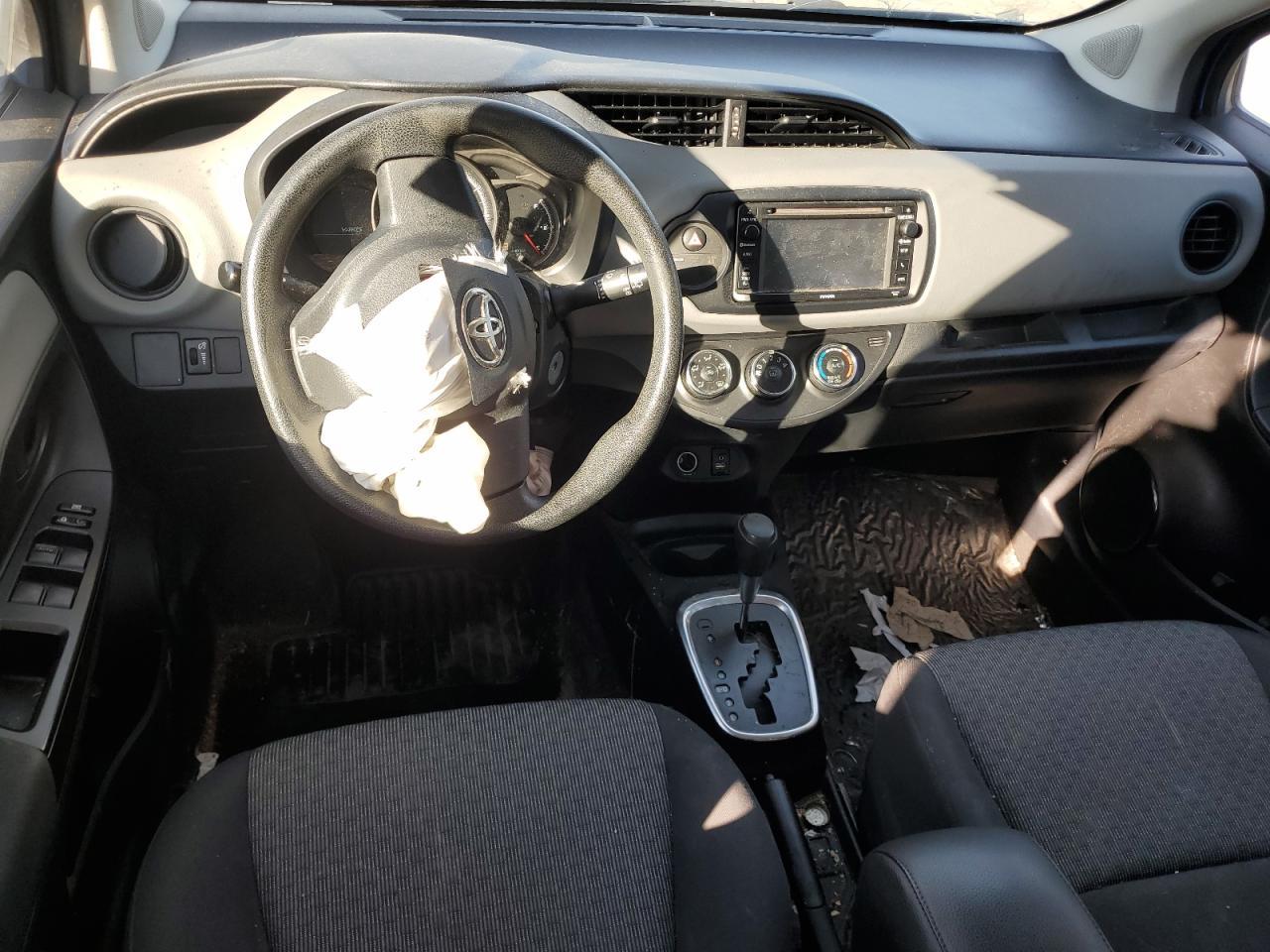 2016 TOYOTA YARIS