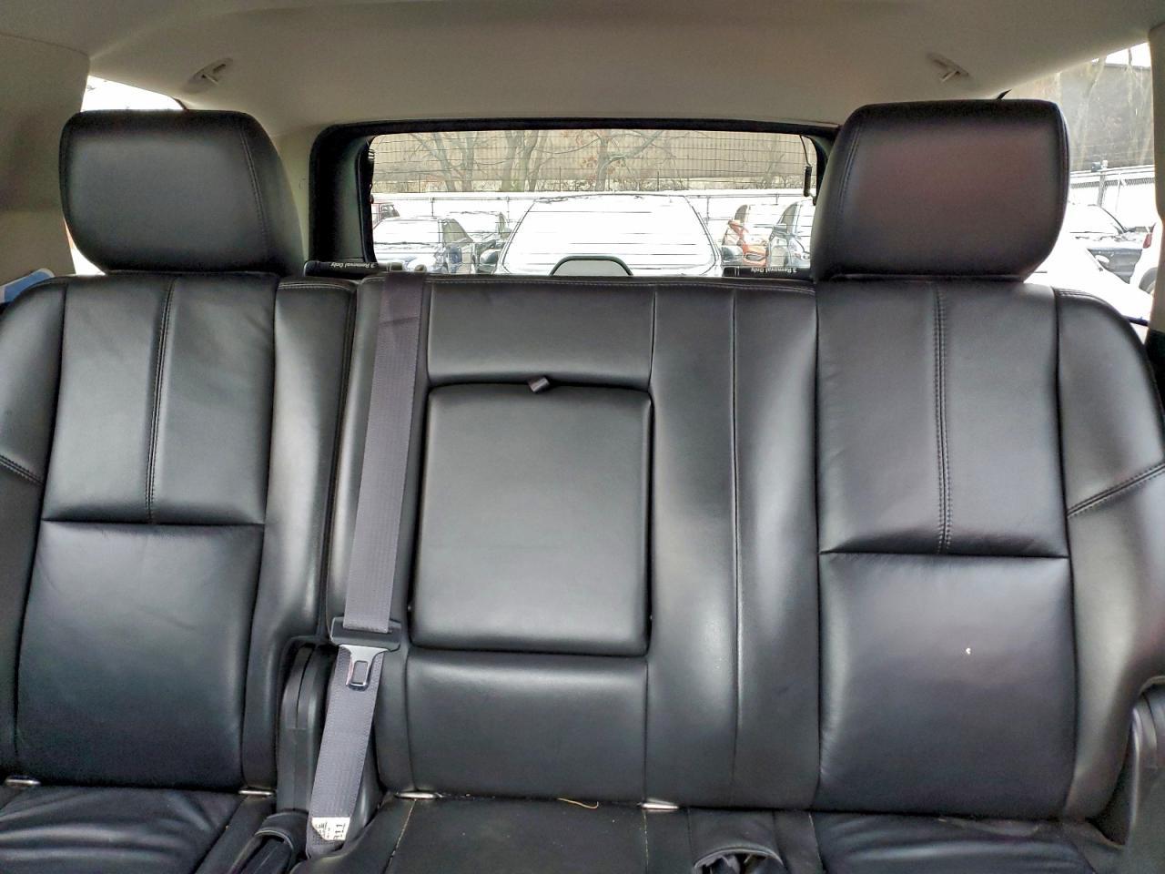 2011 CHEVROLET Tahoe