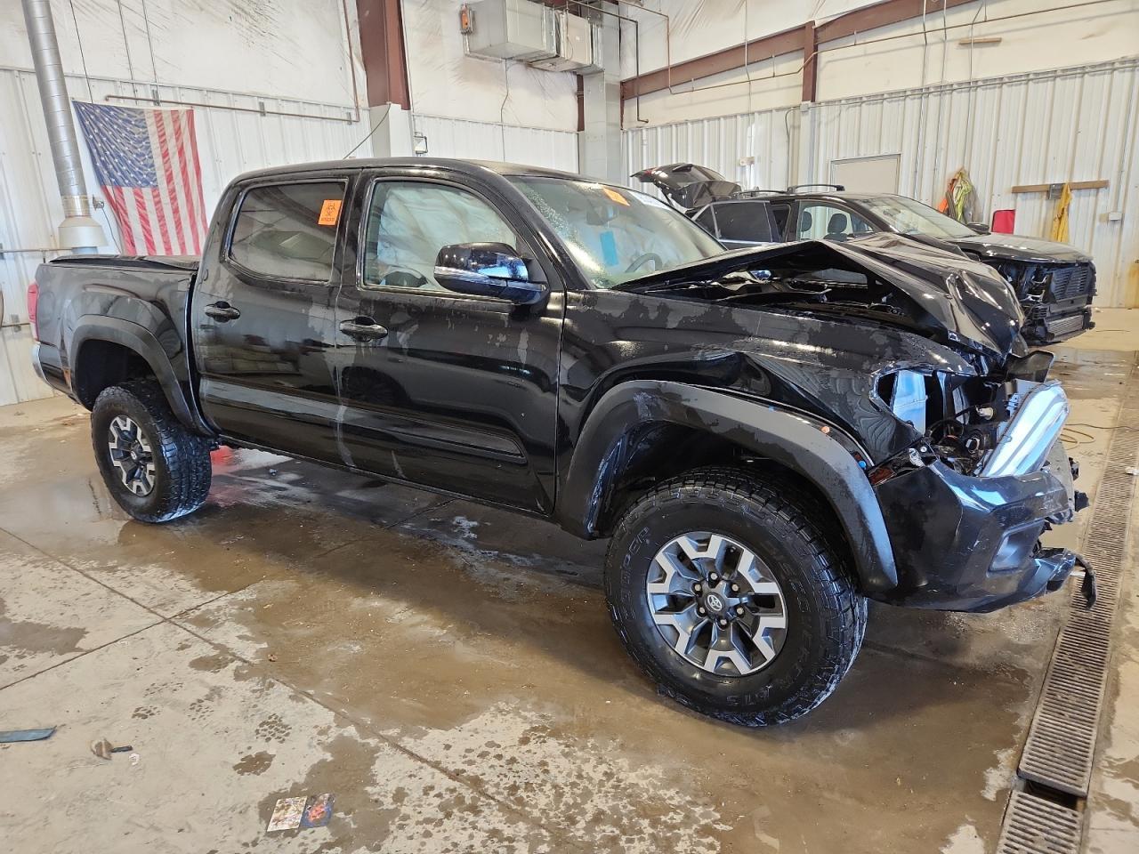 2017 TOYOTA TACOMA