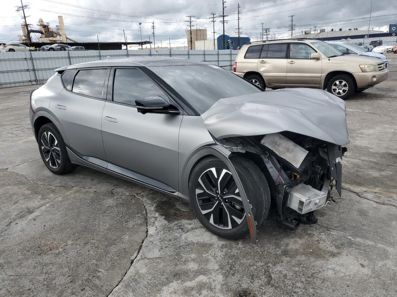 2024 KIA EV6