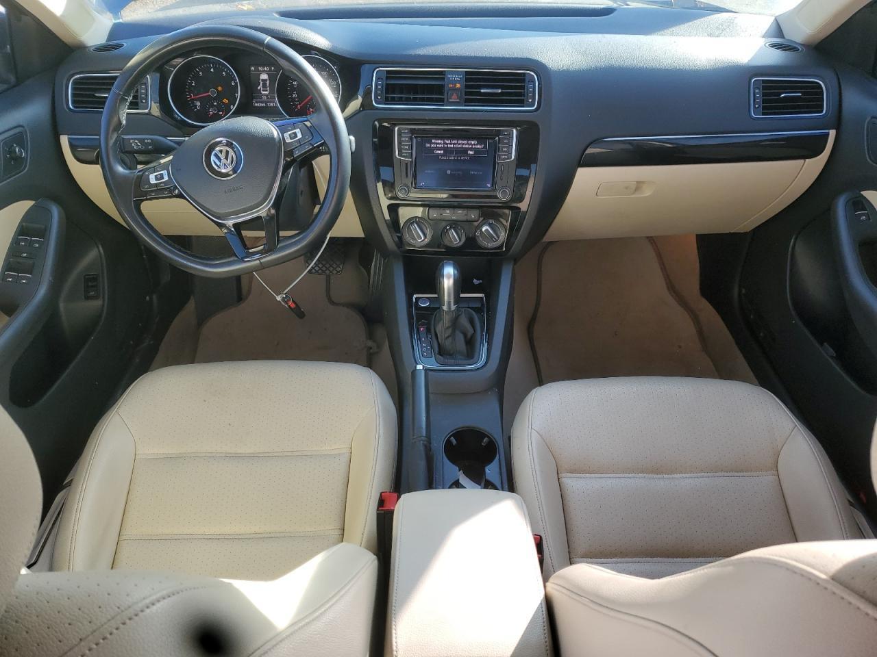 2016 VOLKSWAGEN JETTA