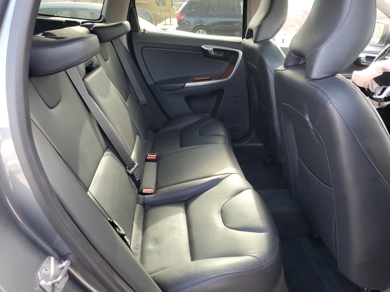 2017 VOLVO XC60