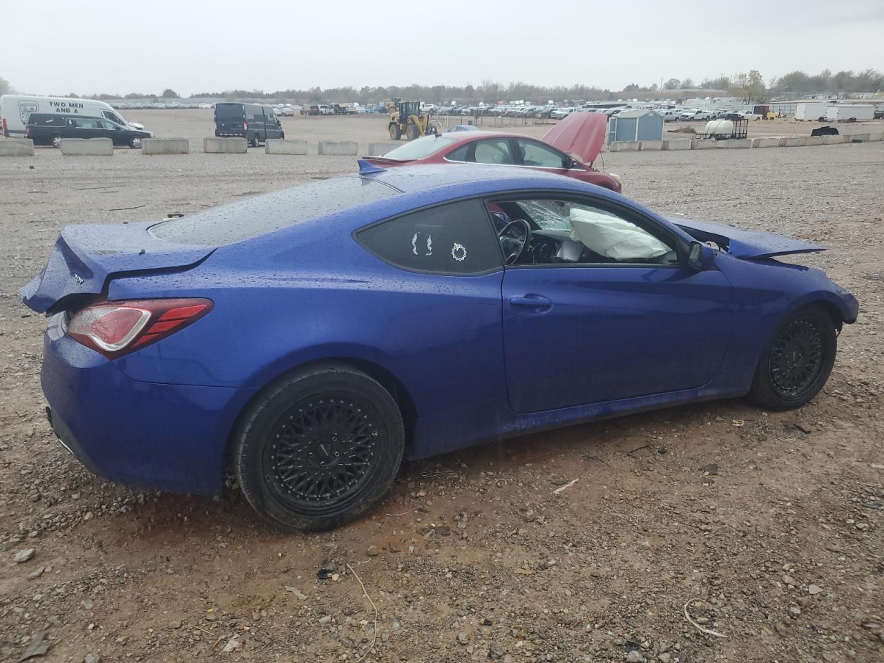 2013 HYUNDAI GENESIS