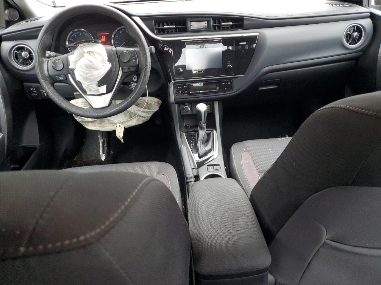 2017 TOYOTA COROLLA
