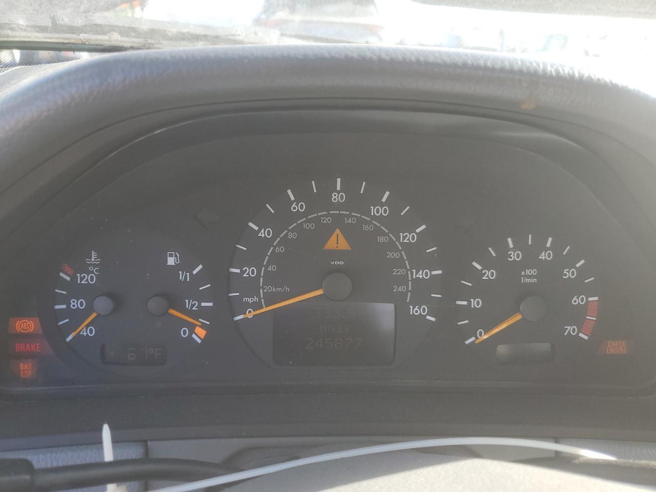 2001 MERCEDES-BENZ E-Class