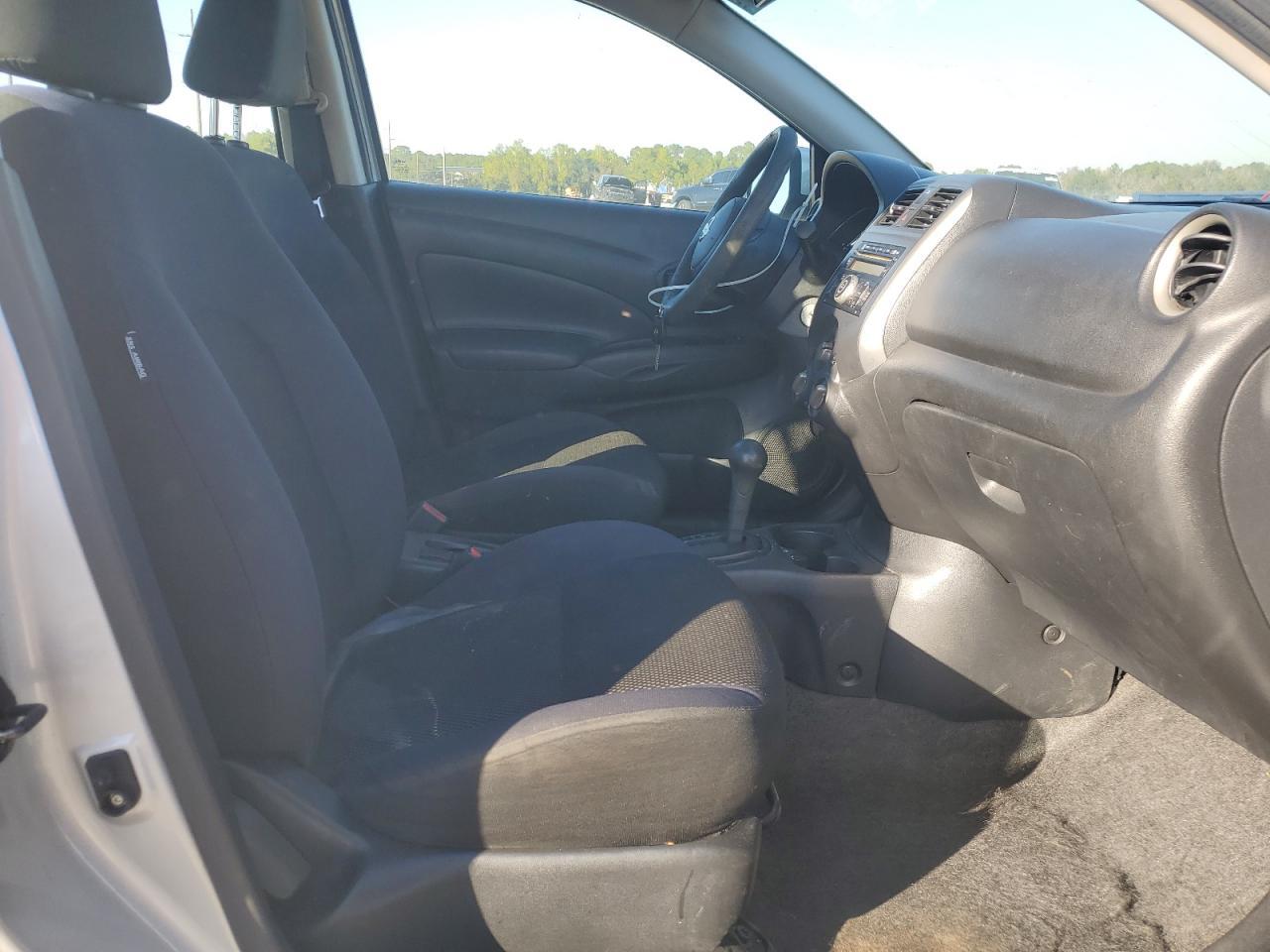 2012 NISSAN VERSA