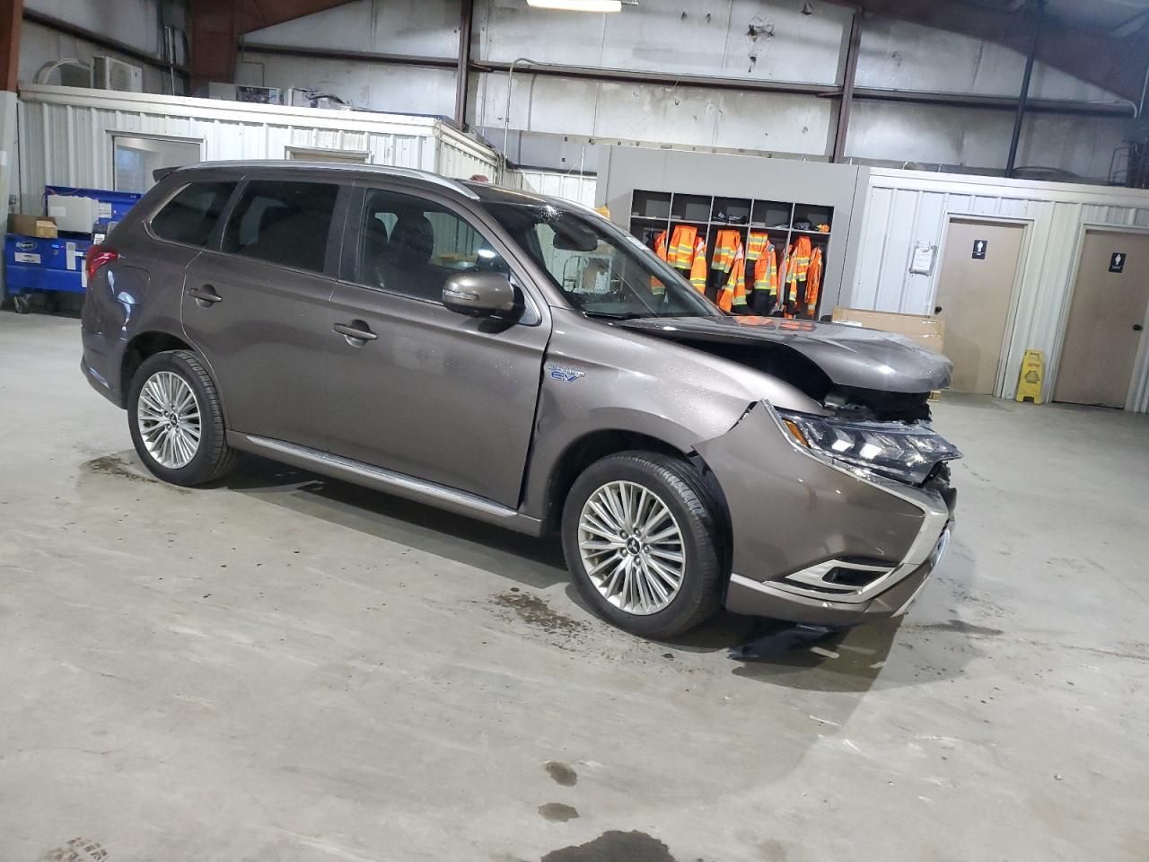 2019 MITSUBISHI outlander