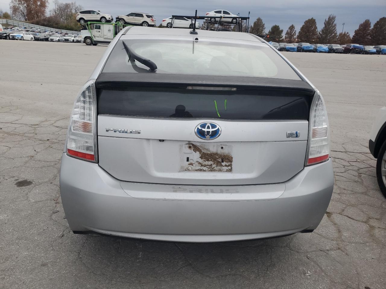 2011 TOYOTA PRIUS