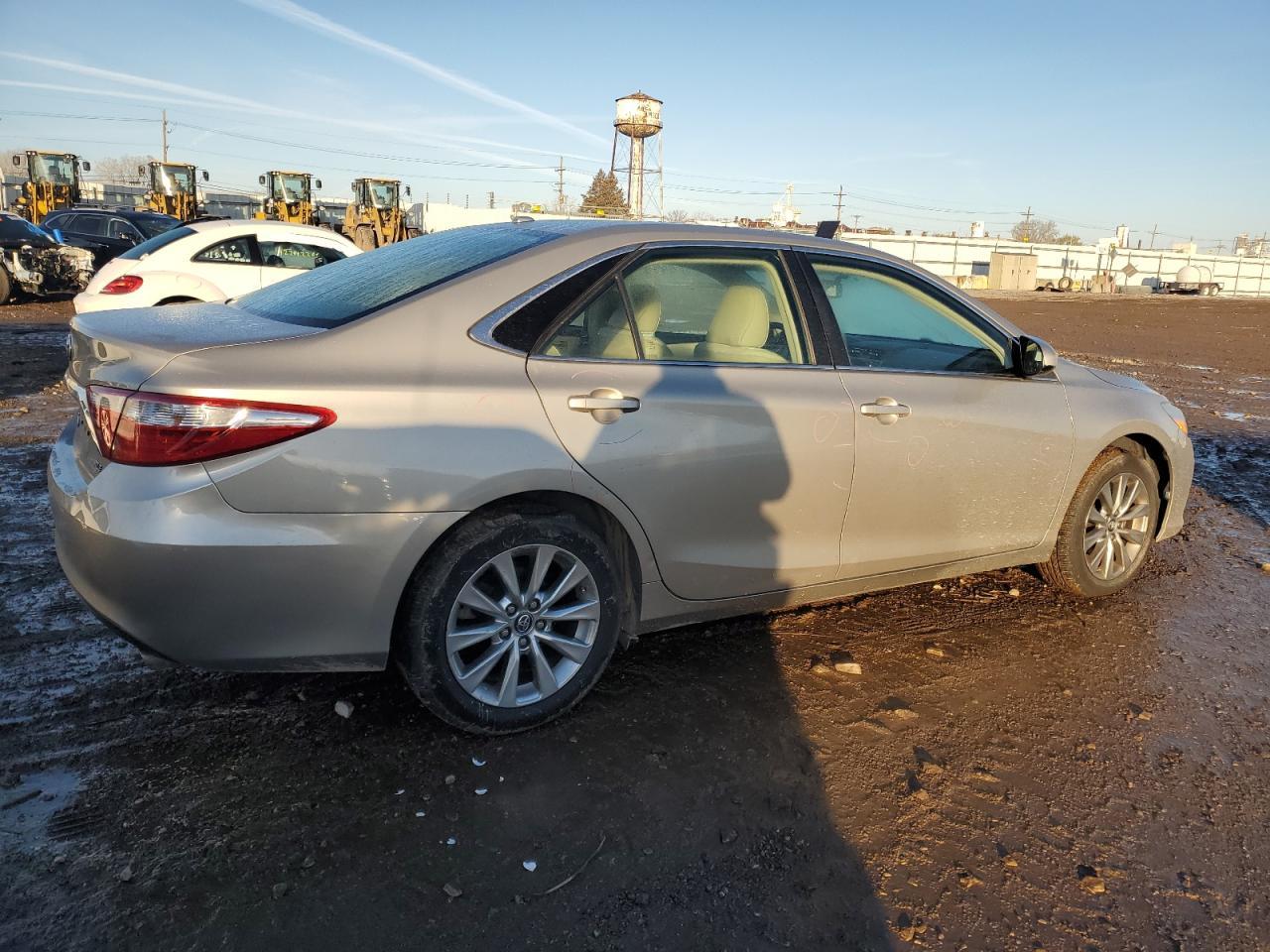 2016 TOYOTA CAMRY