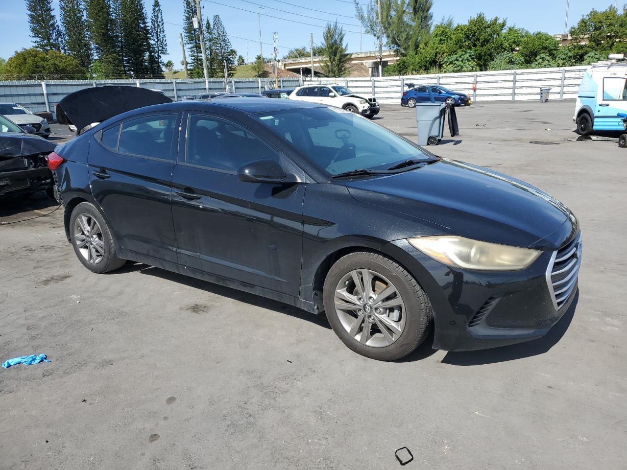2017 HYUNDAI ELANTRA