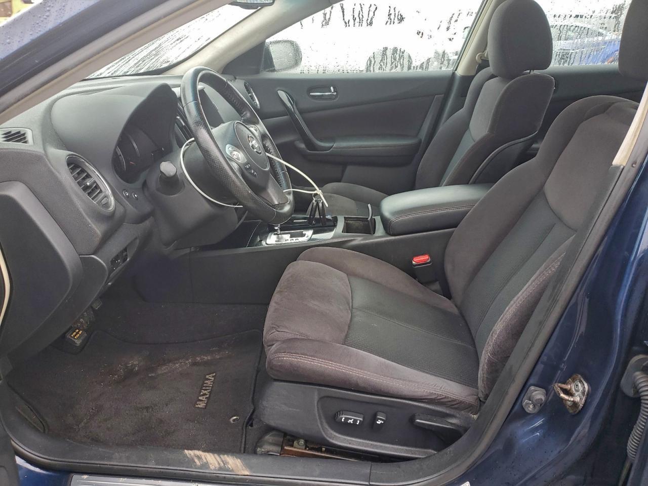 2010 NISSAN Maxima