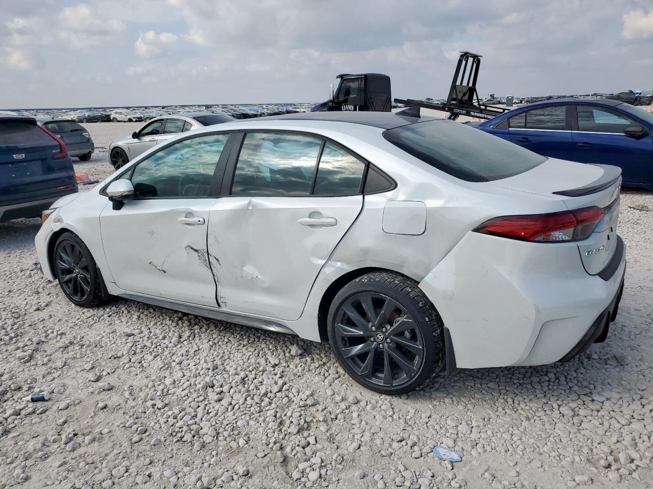 2025 TOYOTA COROLLA