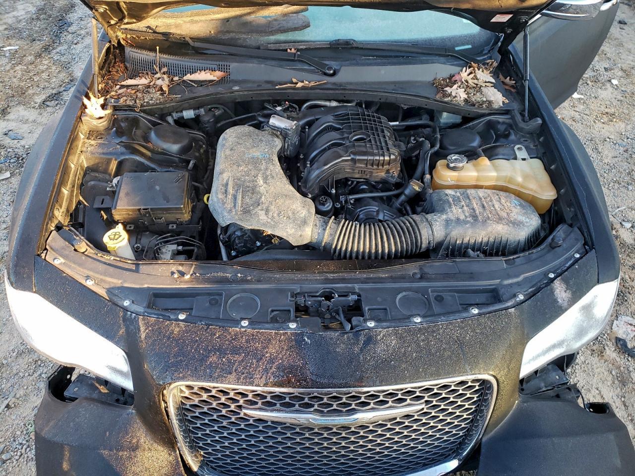 2016 CHRYSLER 300