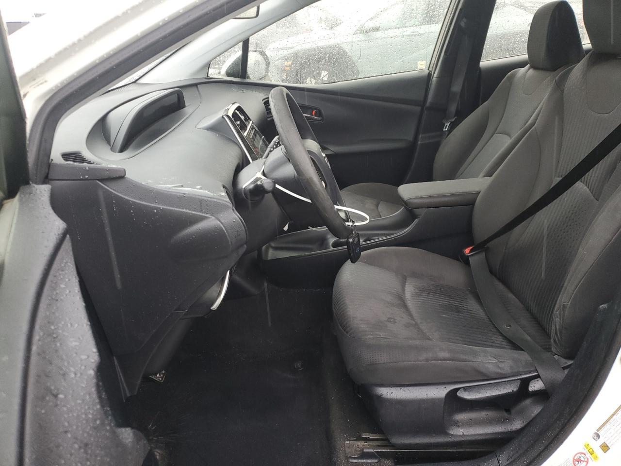 2016 TOYOTA PRIUS