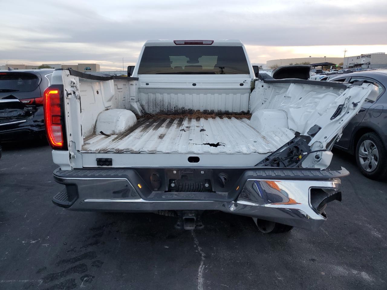 2024 GMC Sierra