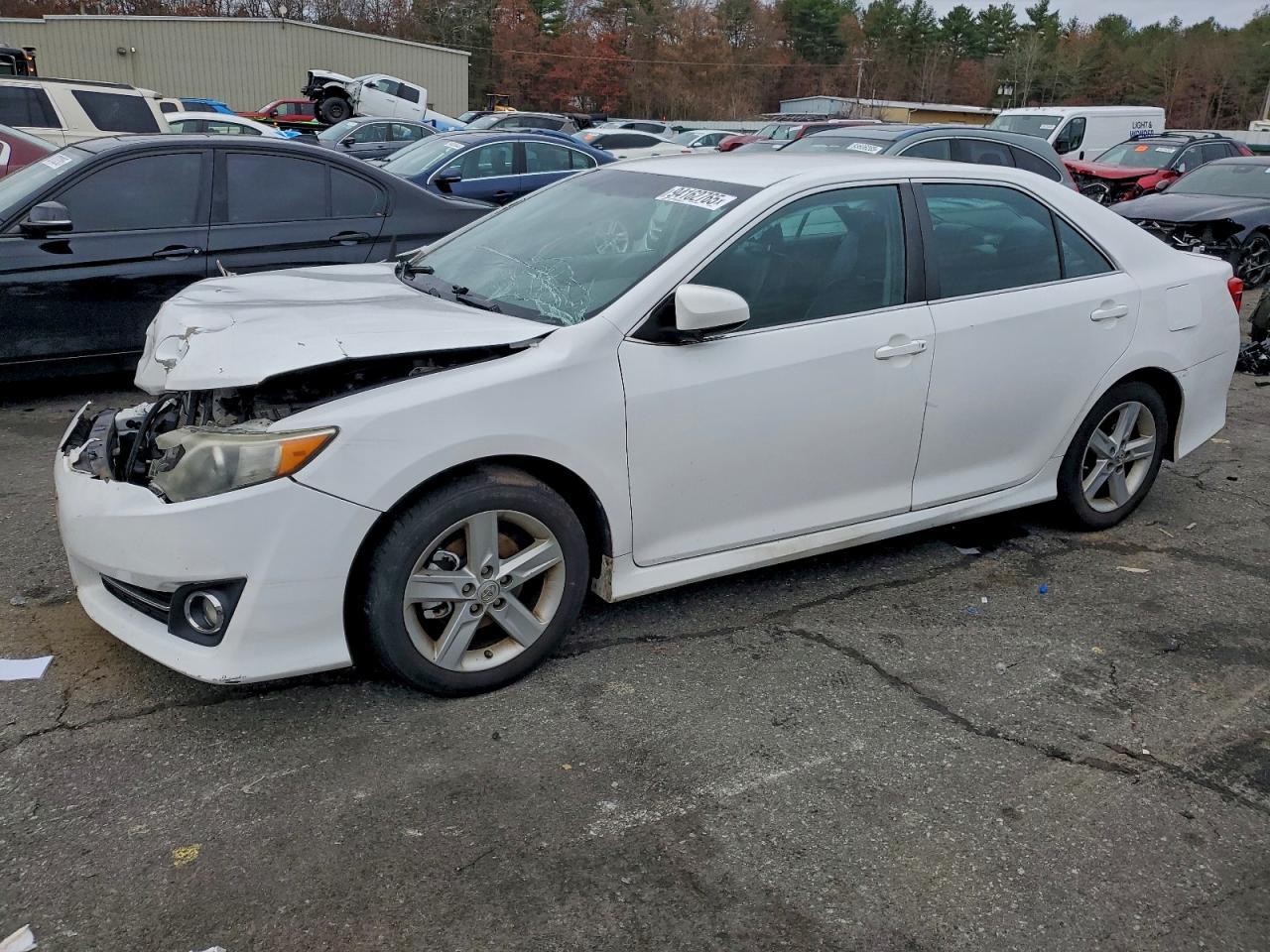 2013 TOYOTA CAMRY
