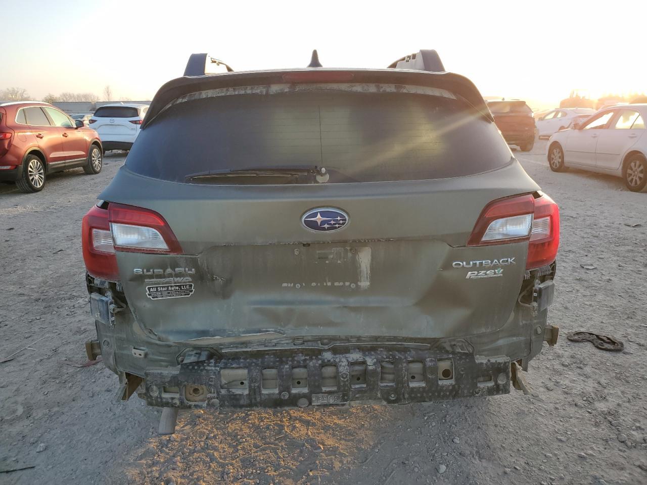 2017 SUBARU Outback