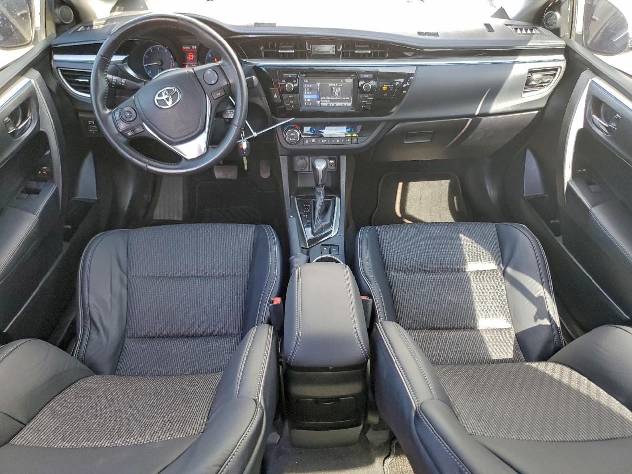 2015 TOYOTA COROLLA