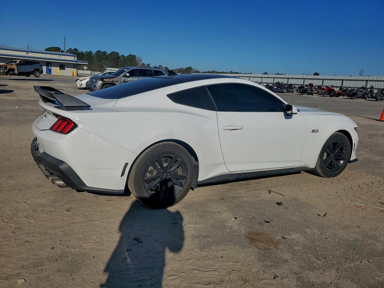 2025 FORD MUSTANG