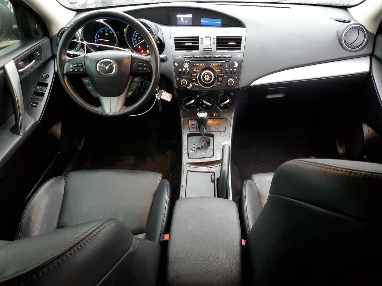2013 MAZDA 3