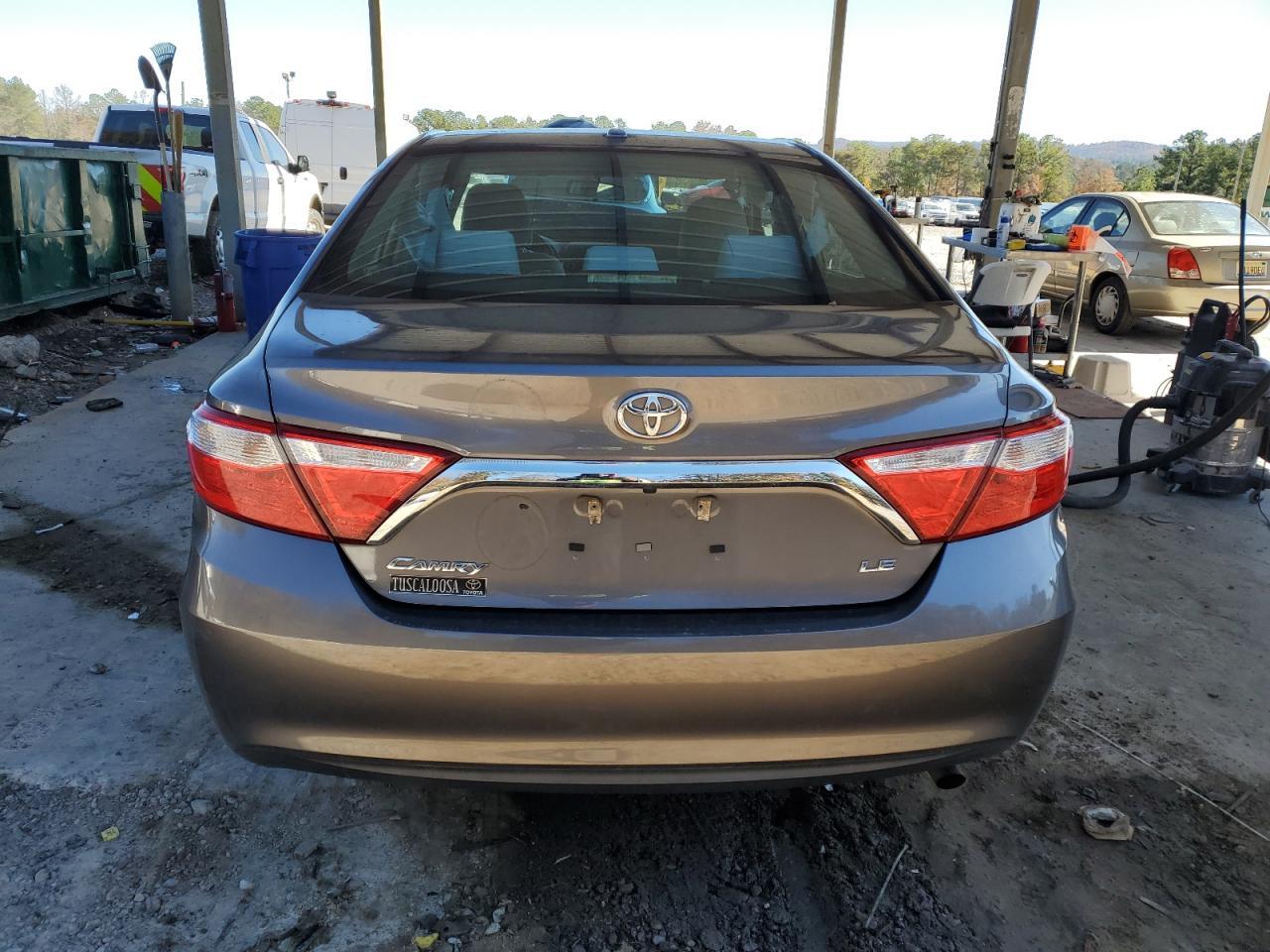 2016 TOYOTA CAMRY