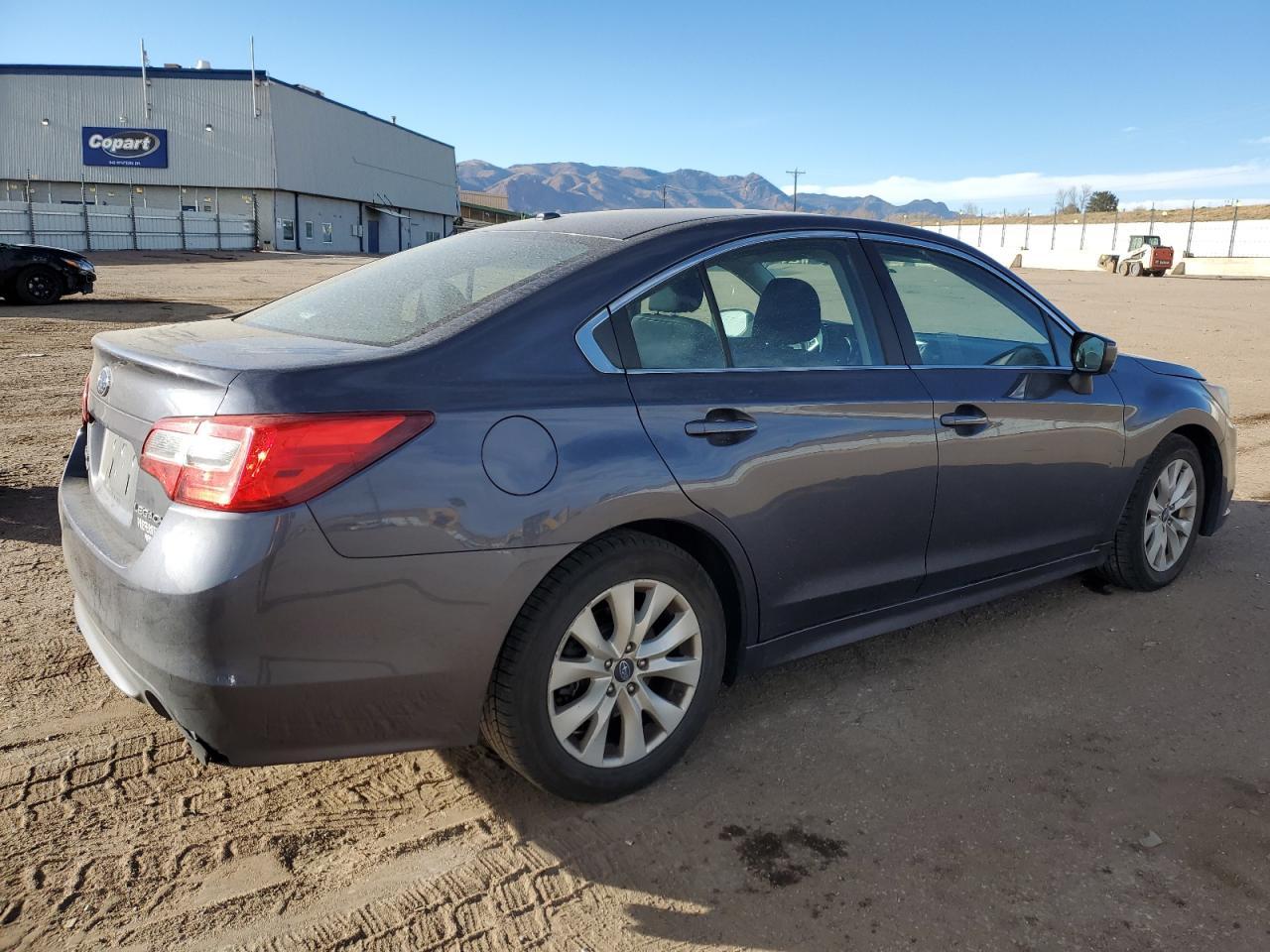2015 SUBARU Legacy