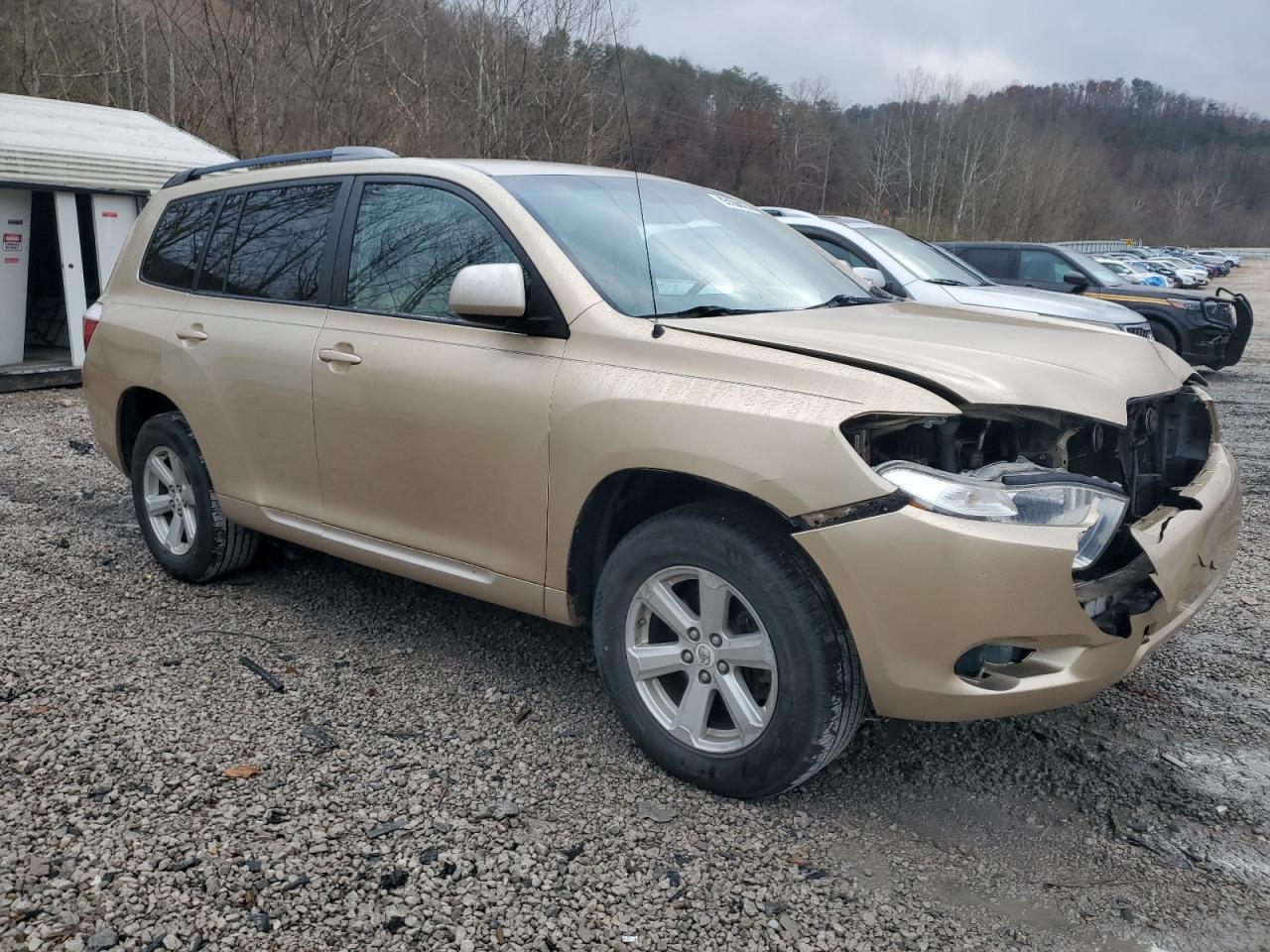 2010 TOYOTA HIGHLANDER
