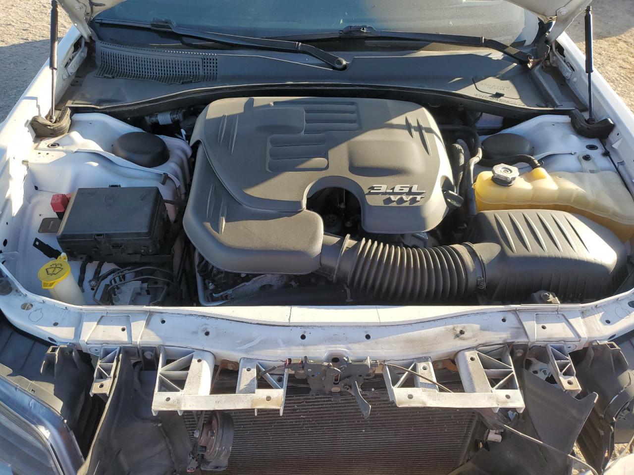 2019 CHRYSLER 300