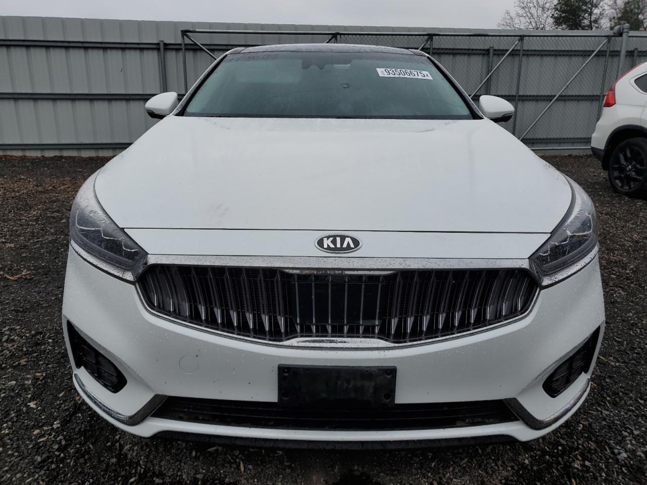 2019 KIA Cadenza