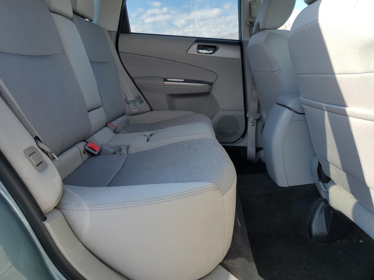 2011 SUBARU FORESTER